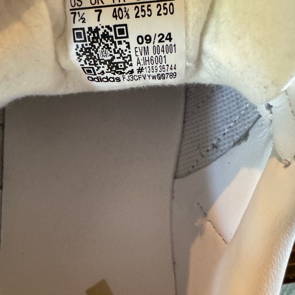 Adidas White and Gray Sneakers - Picture 3 of 4